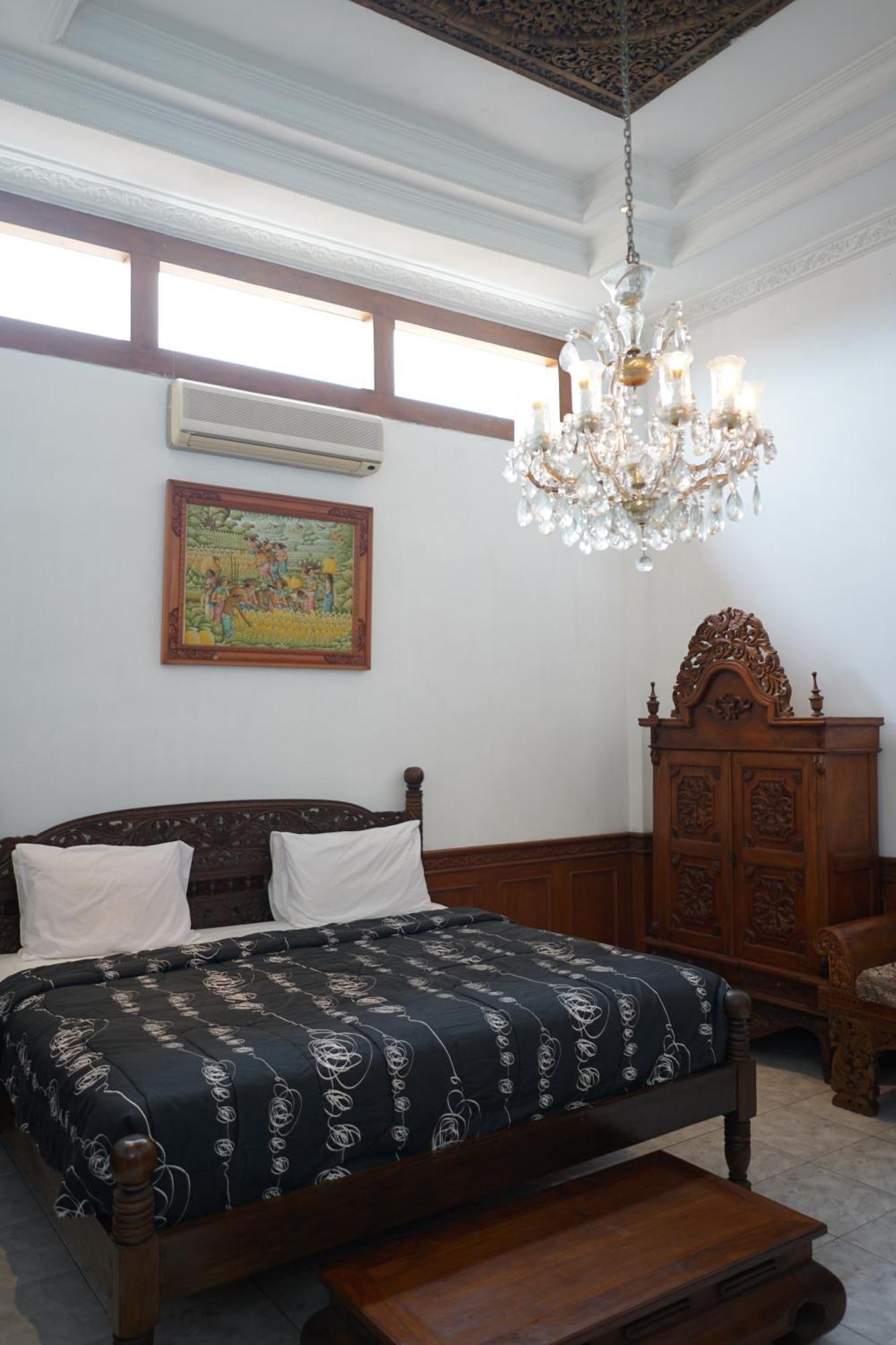 Rumah Pesik Art & Heritage Hotel Gondowulung 外观 照片