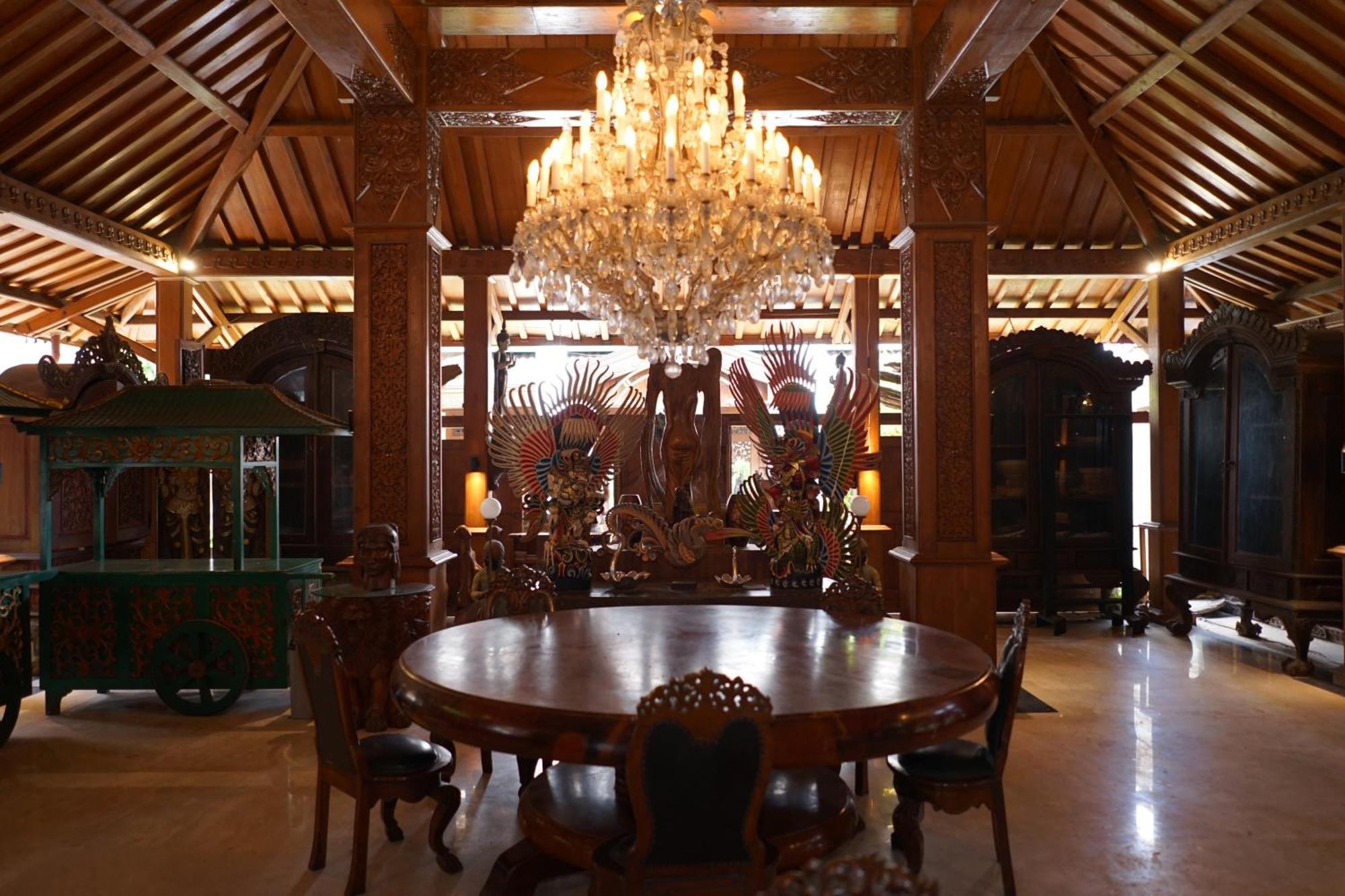 Rumah Pesik Art & Heritage Hotel Gondowulung 外观 照片